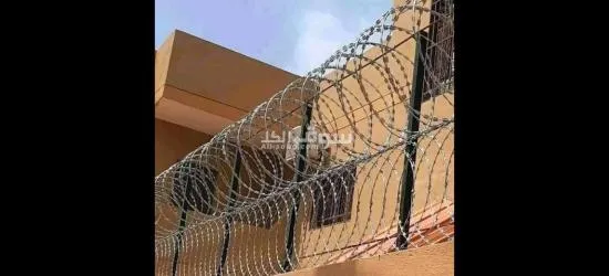 اعمال الملتقى لتركيب الاسلاك الشائكة